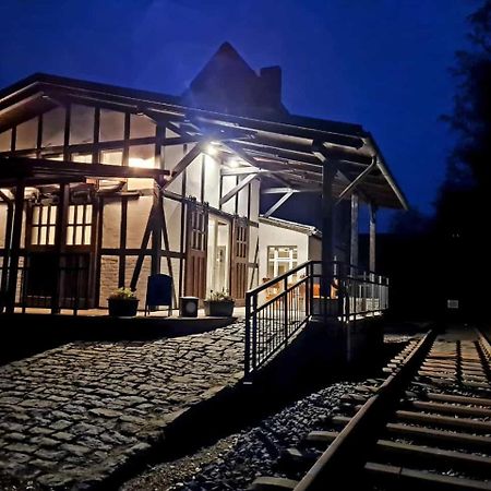Hotel Museumsbahnhof Ahuette Üxheim Exterior foto